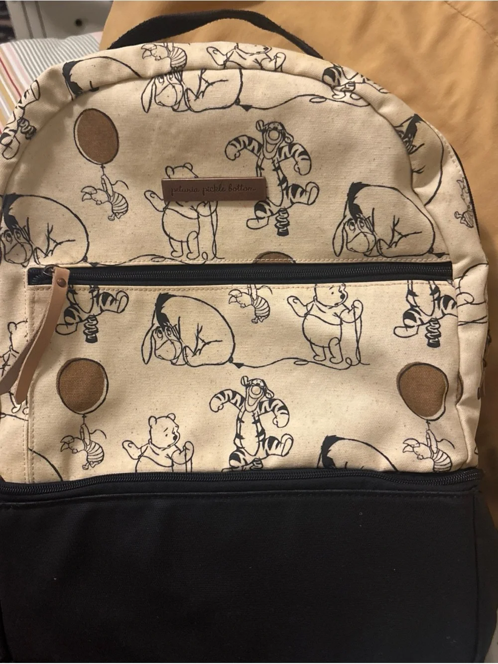 Petunia Pickle Bottom – District Backpack Diaper Bag Winnie the Pooh insulated